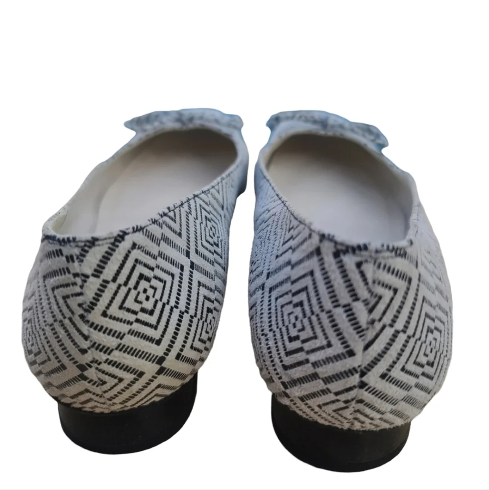 STUART WEITZMAN Leather Ballet Flats 8 Geometric Bows Stone Suede Rare