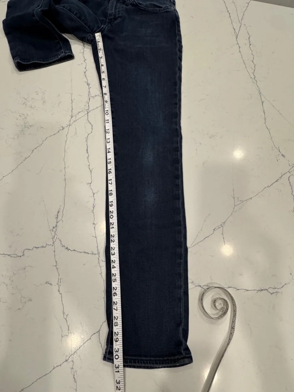Levis as slim