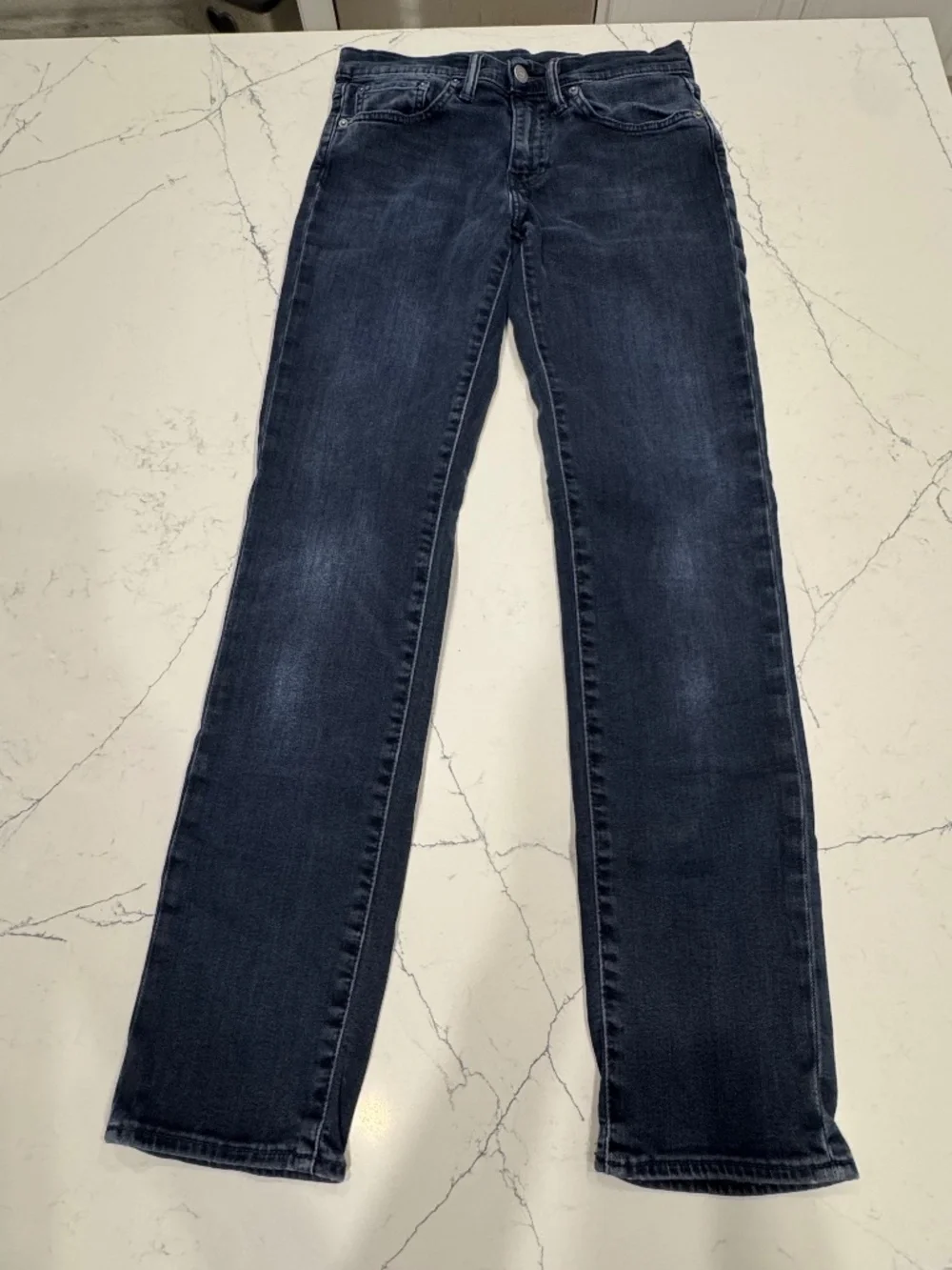 Levis length 14 flat