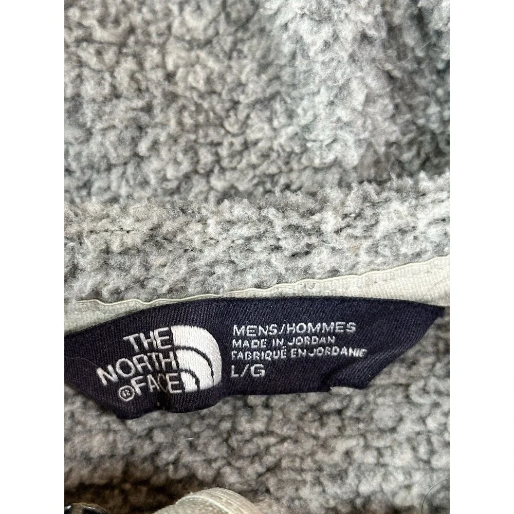 NorthFace Men's hooded Jacket Size Large