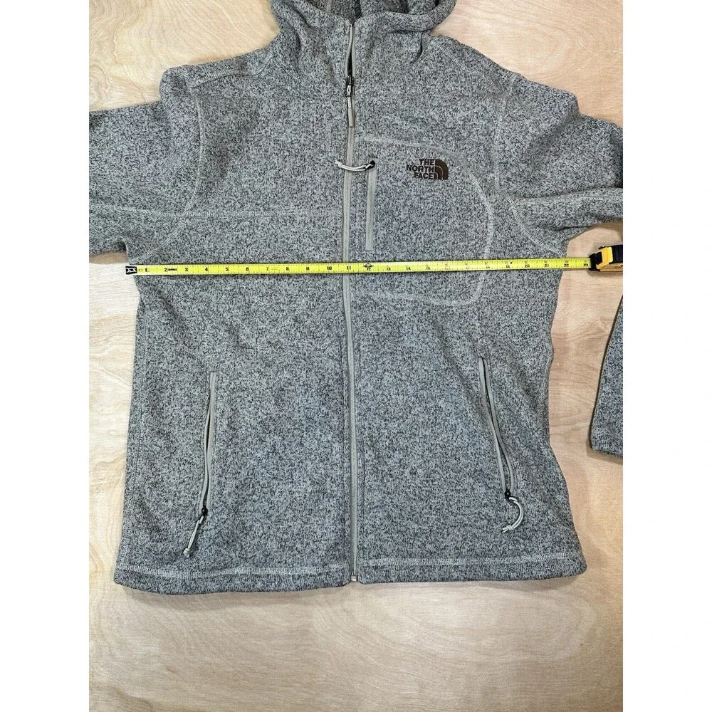 NorthFace Men's hooded Jacket Size Large