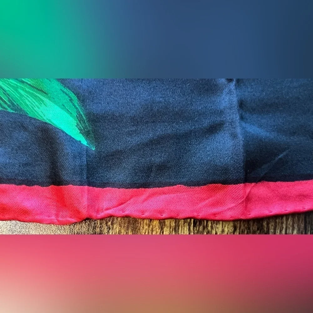 VINTAGE: | ladies 100% silk, scarf.