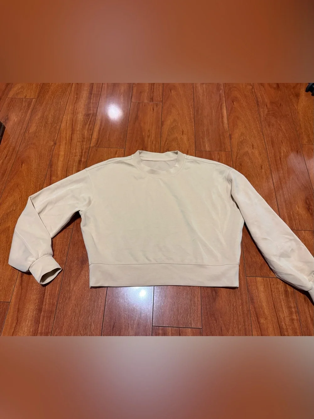 Lululemon athletica women’s Crewneck Sweater in Light Beige