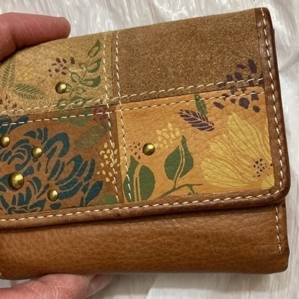 Fossil gently used