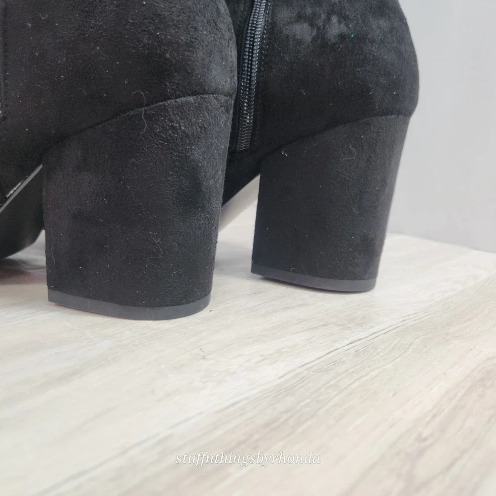 New In Box SHOEDAZZLE NEVAEH Thigh High Boots Over Knee Zip BLACK US 9 / EU 40