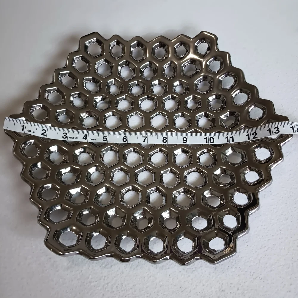 Silver Metal Honeycomb Trivet/Dish