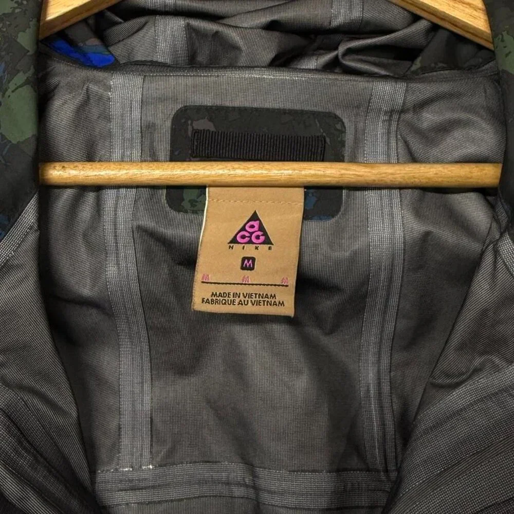 Nike ACG Gore-Tex All Over Print Jacket Multicolor Men's Medium Ci0427‎ 416