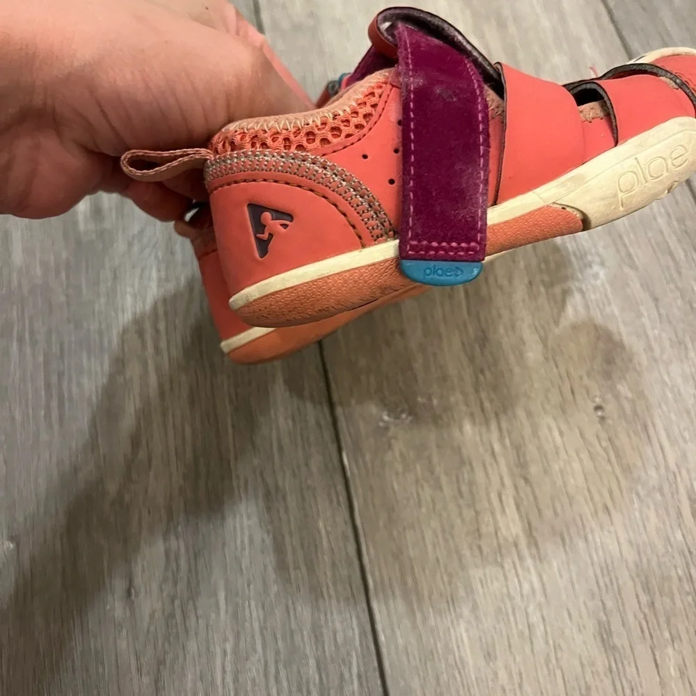 Plae Pink little Girl Shoes Size 7.5