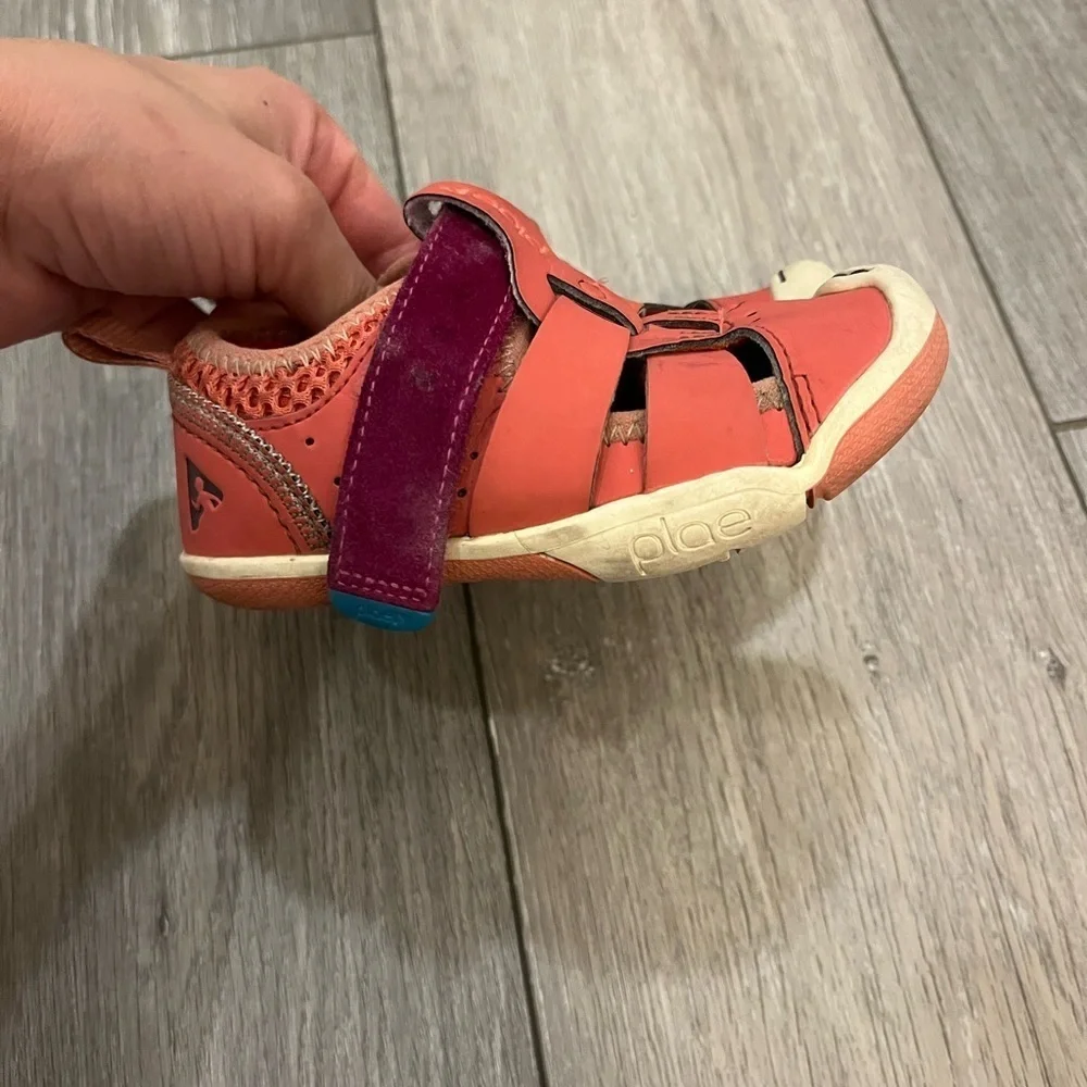 Plae Pink little Girl Shoes Size 7.5