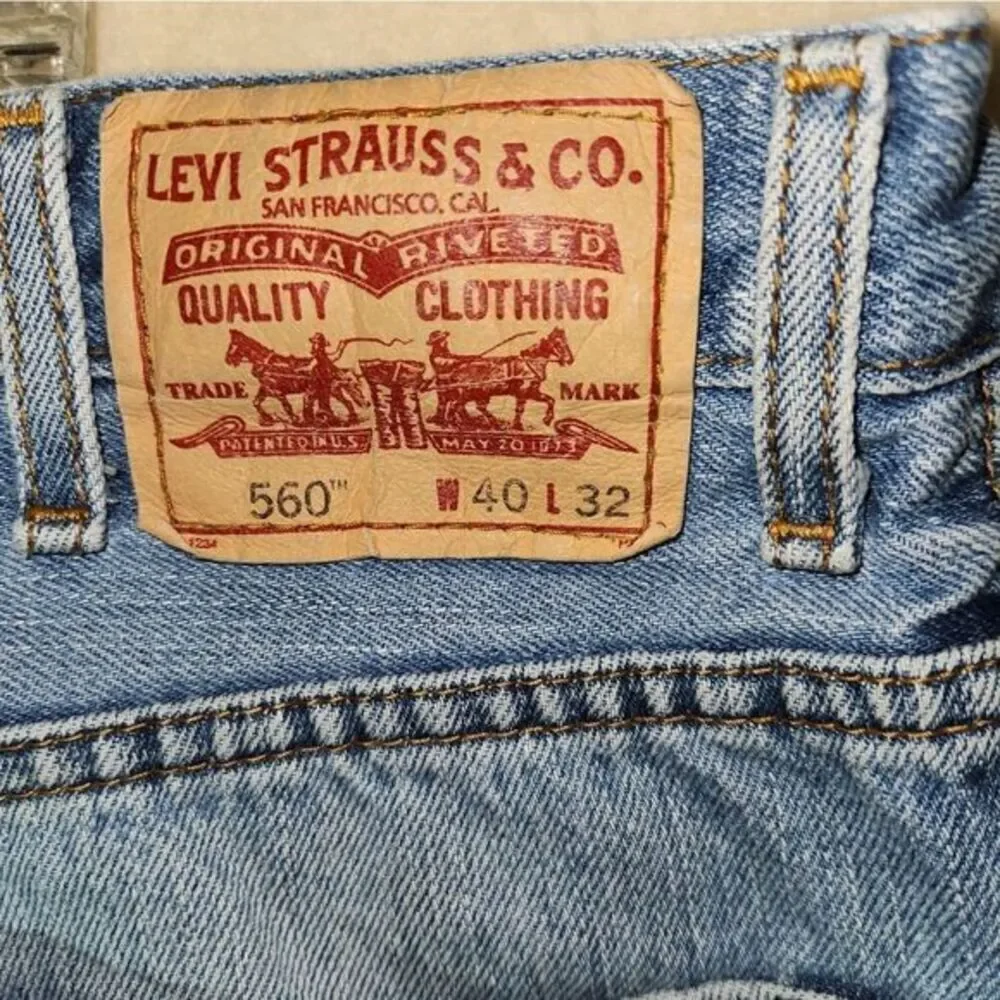‎Vintage 560 Levi's Jeans size 40/32