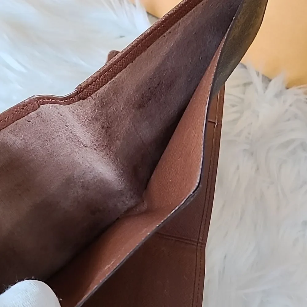 Louis Vuitton preloved louis