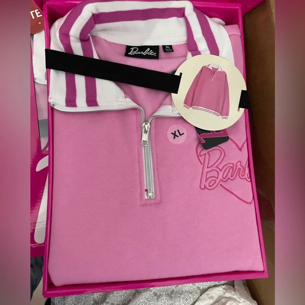 Barbie pink sweater