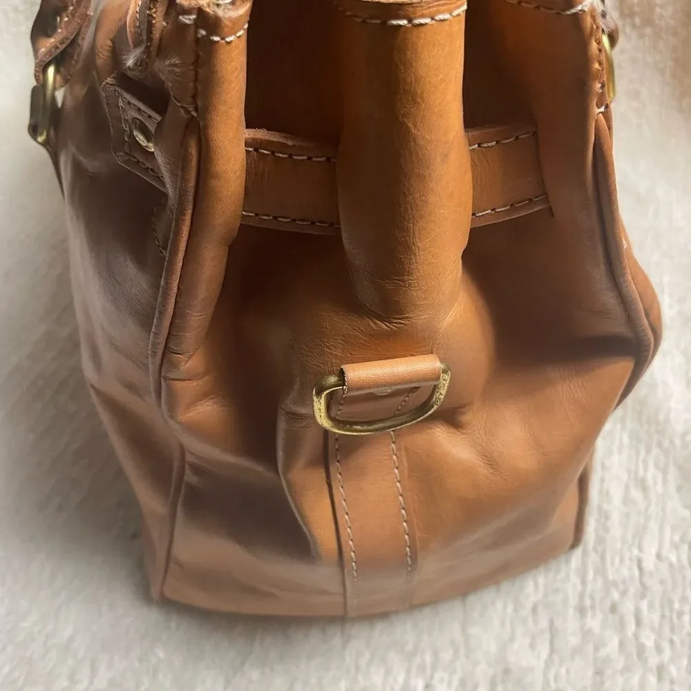 No brand classic tan