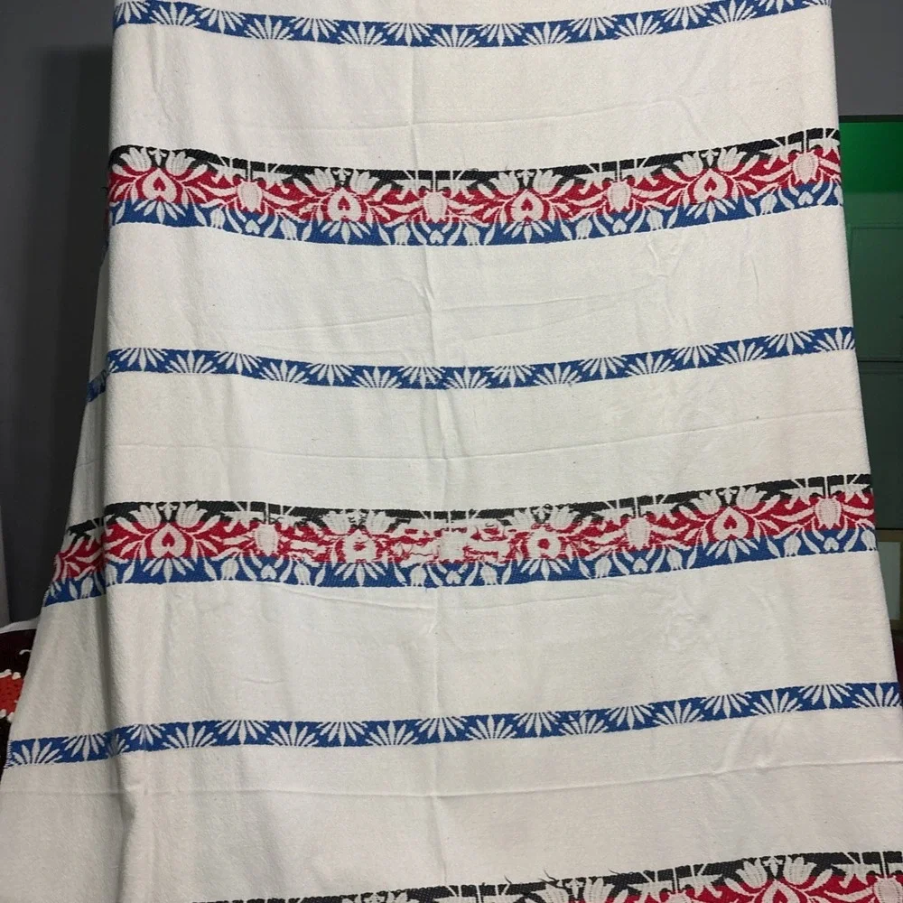 Vintage Embroidered Red White Blue King Size Bedspread 76