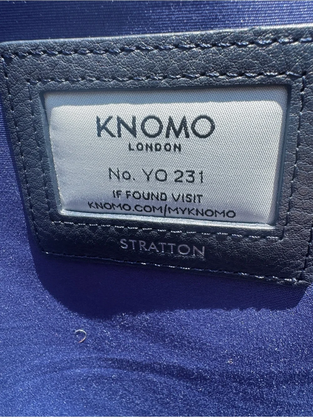 Knomo easy travel versatile