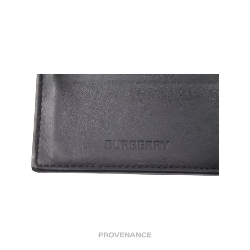 Burberry bifold notes check