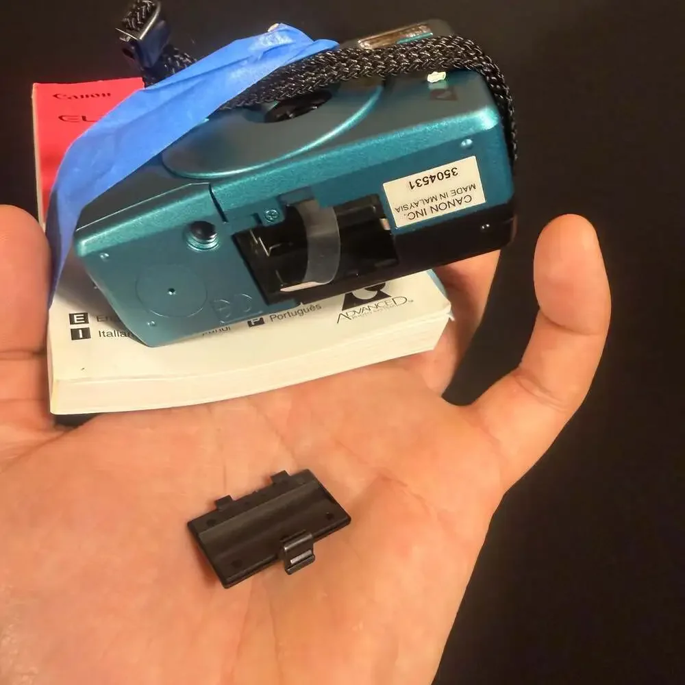 Canon elph lt