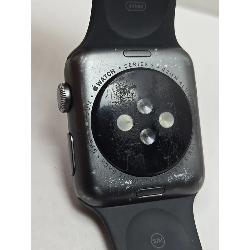 Apple Watch Series 3 42mm GPS Space Gray Aluminum Black Sport Band A1859 MTF32LL