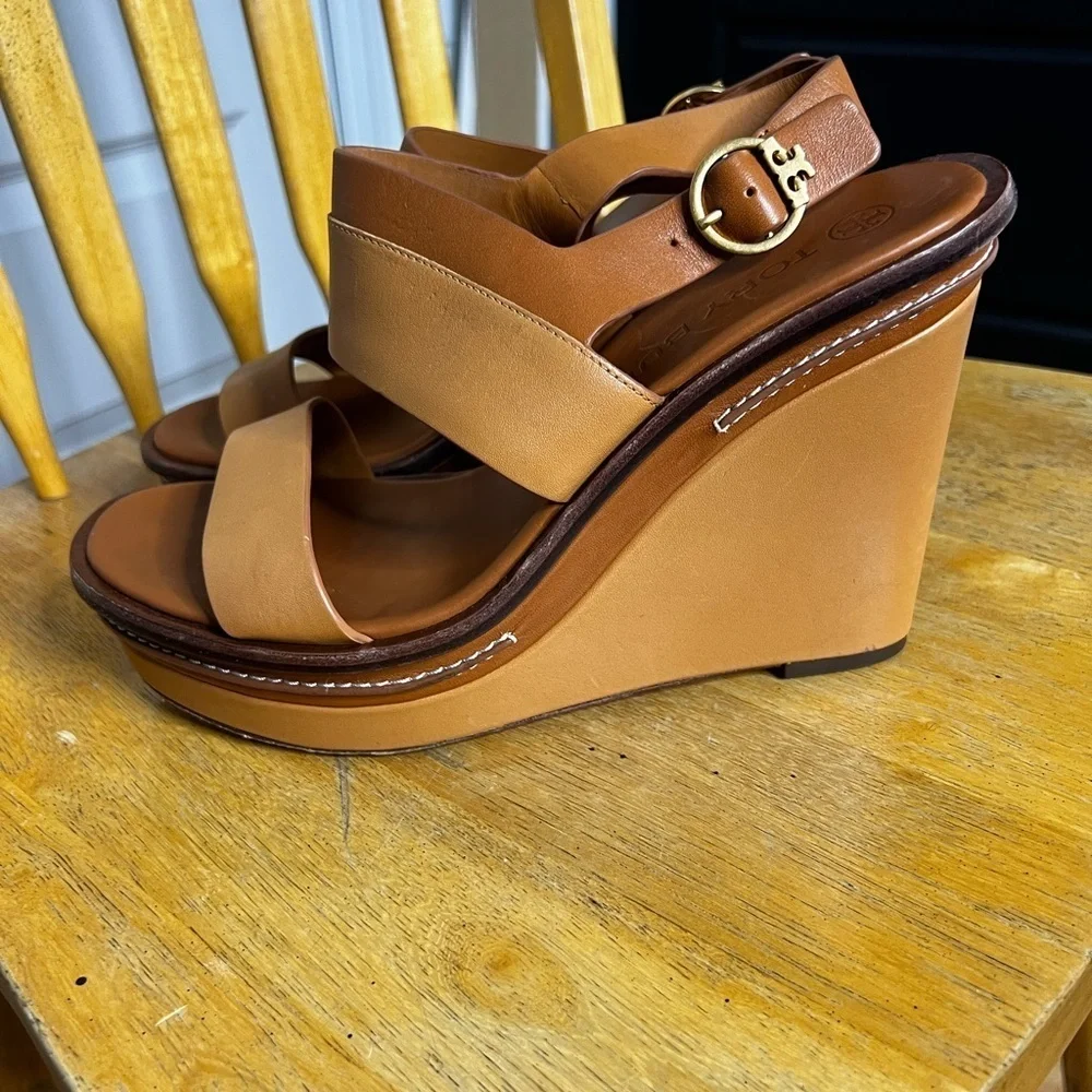 Tory Burch leather sole