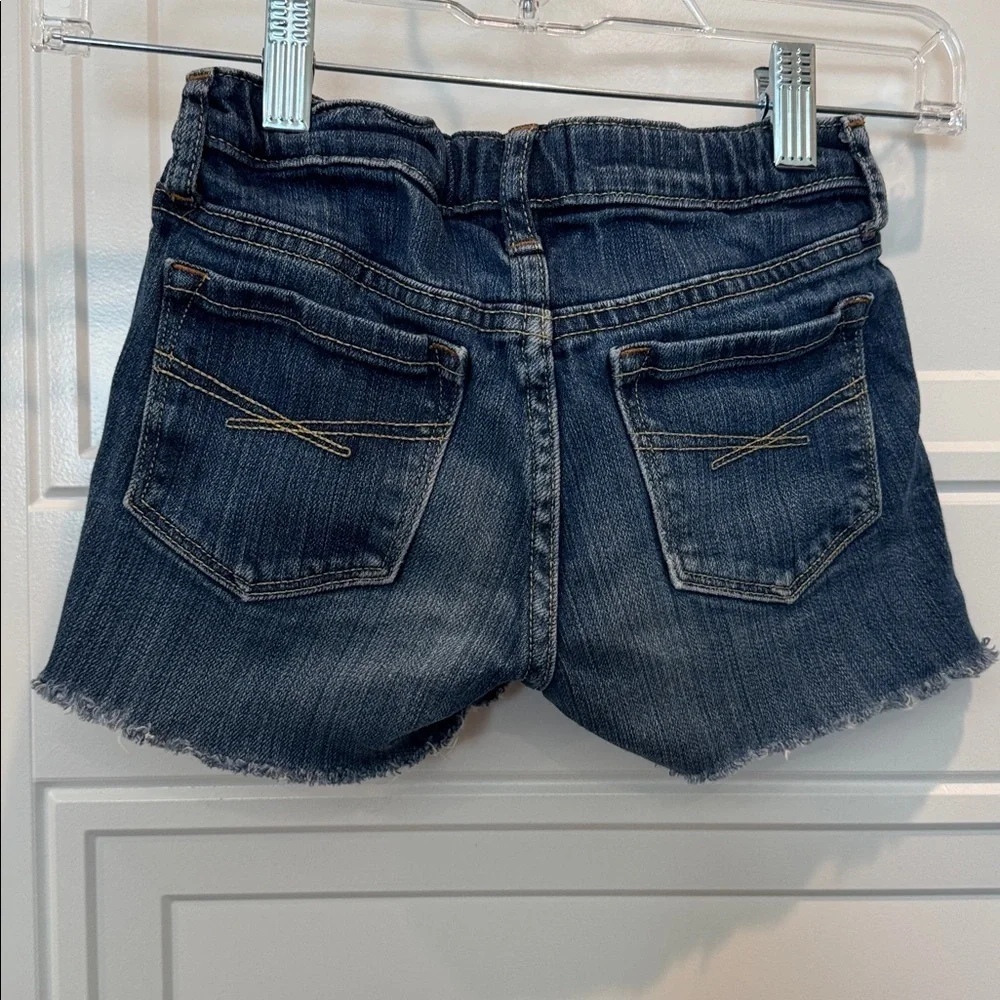 GAP stylish dark