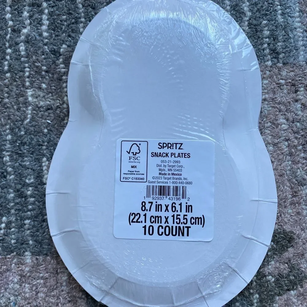 Spritz SnowMan Snack DisposablePaper Plates