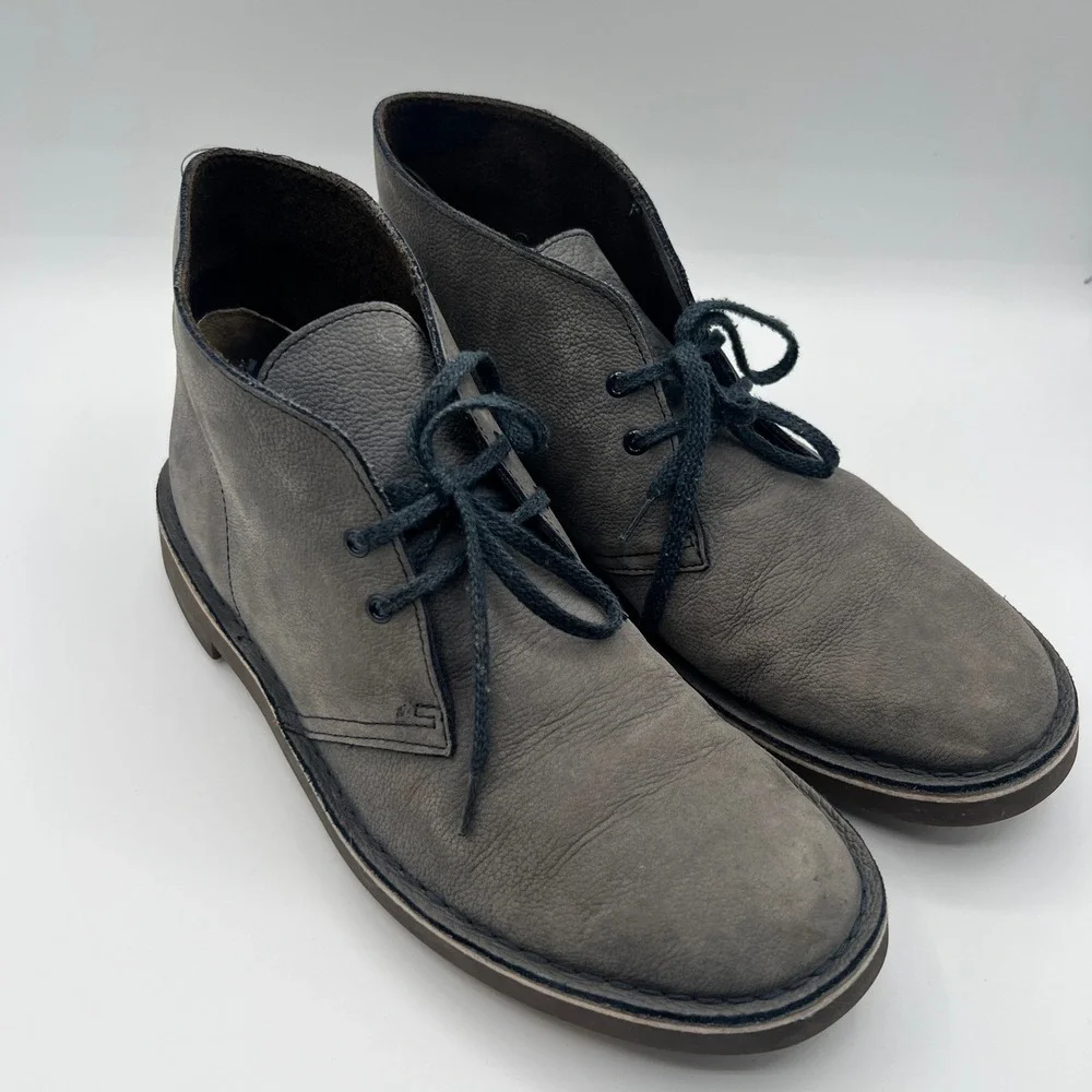 Clark's‎ Leather Chukka Desert Men's Ankle Boots Lace Up Casual Gray Size 9.5