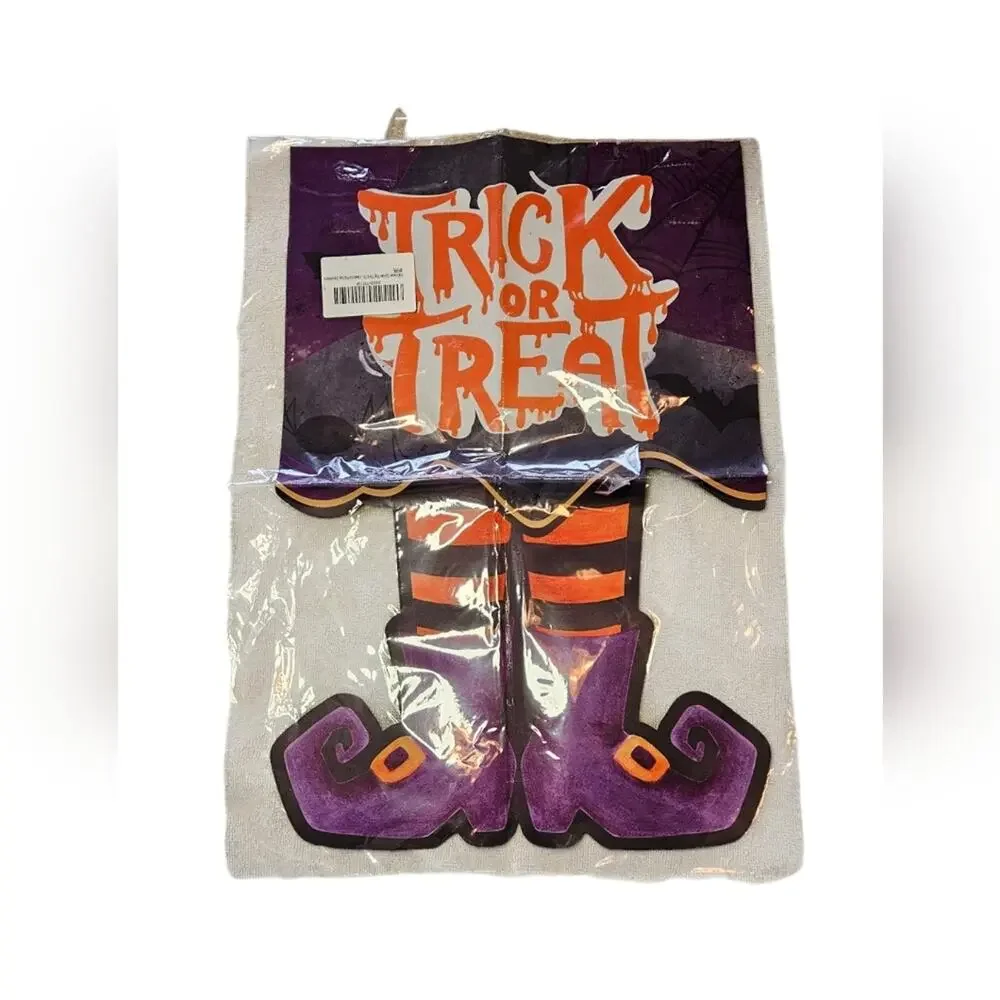 Source Unknown nwt halloween