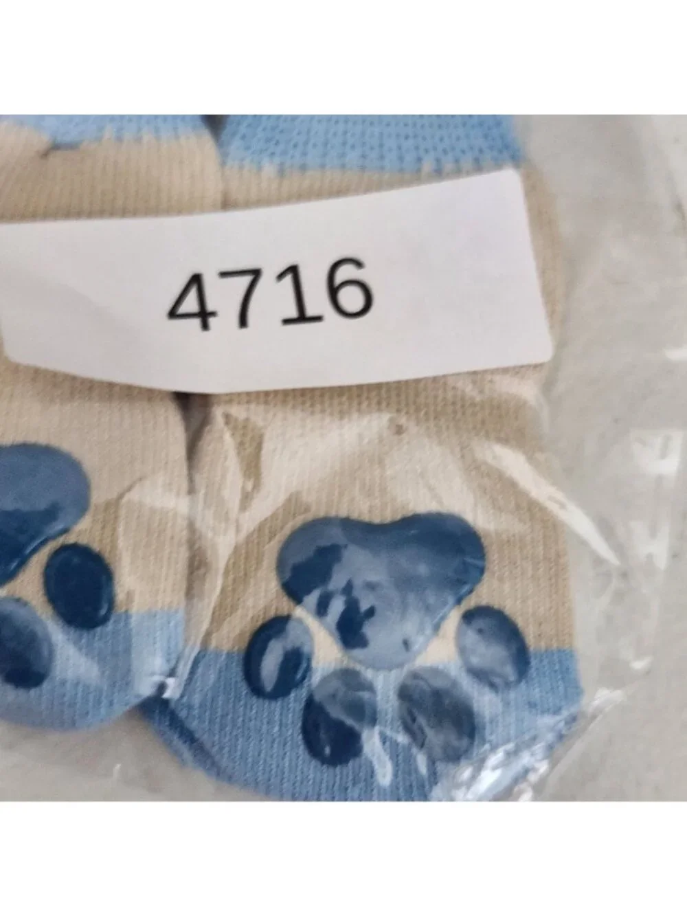 Youly Tennis Ball Club Dog Socks Skid-Resistant S/M Beige & Blue