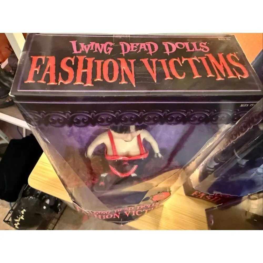 Mezco vintage living
