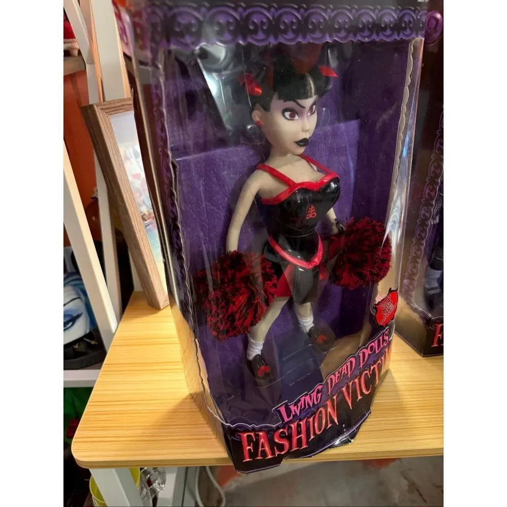 Mezco vintage living