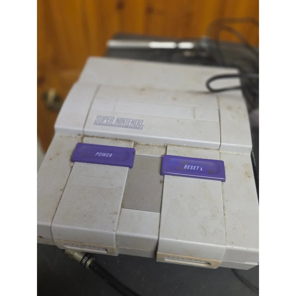 Nintendo Super NES SNES Console Bundle SNS-001 and SNS-101 Jr with Controller