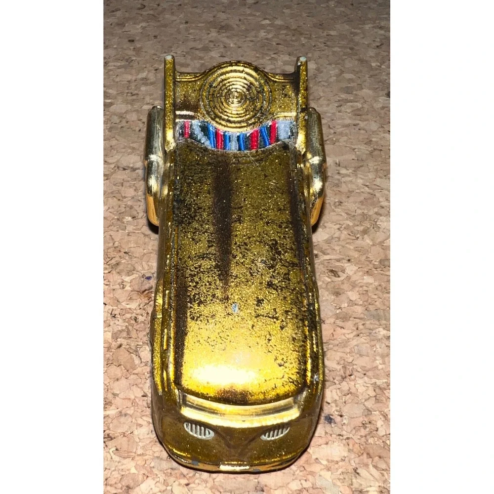 Hot Wheels Star Wars C-3PO Character‎ Car Kids 1:64 Gold Good Die-Cast CGM45