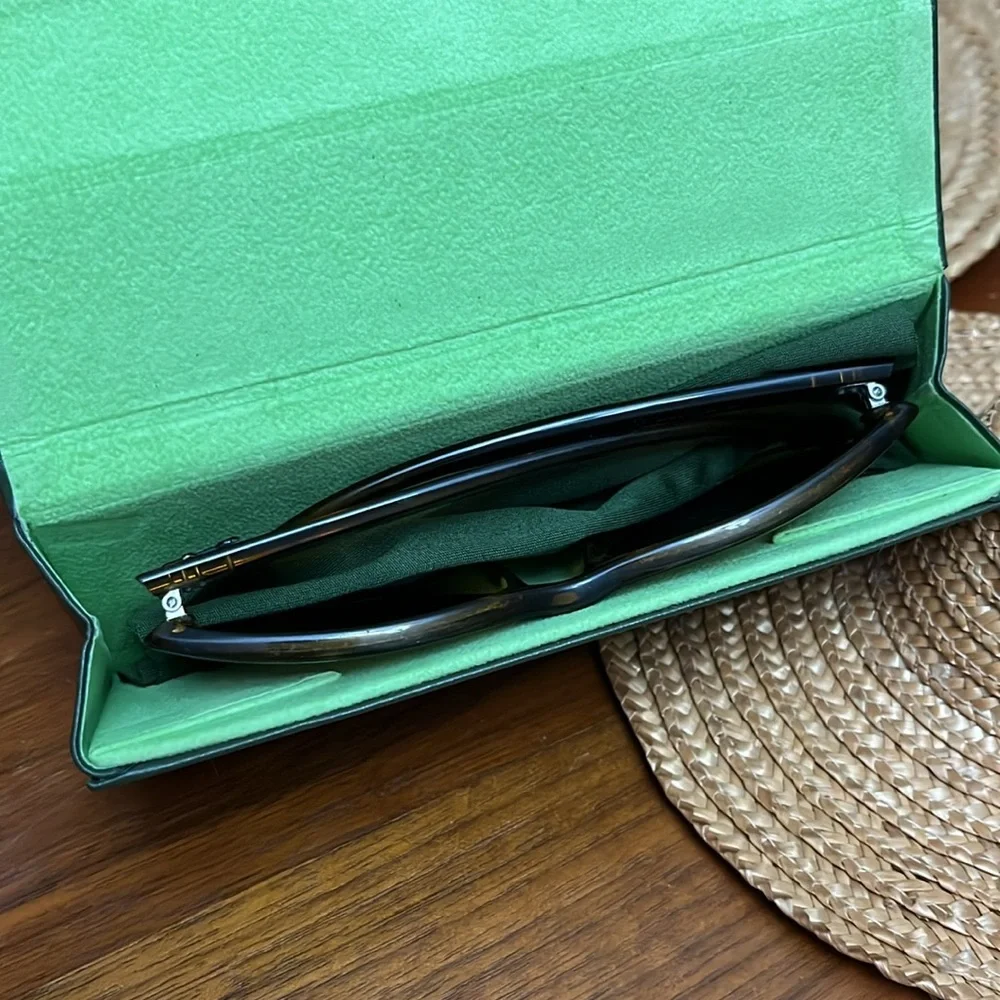Longchamp Green‎ Leather Eyeglasses Sunglasses Holder
