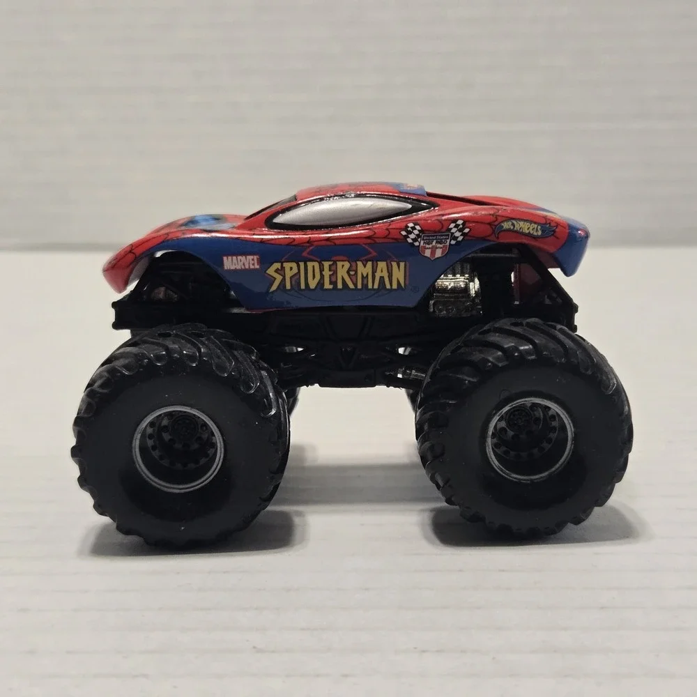 Hot Wheels has lot