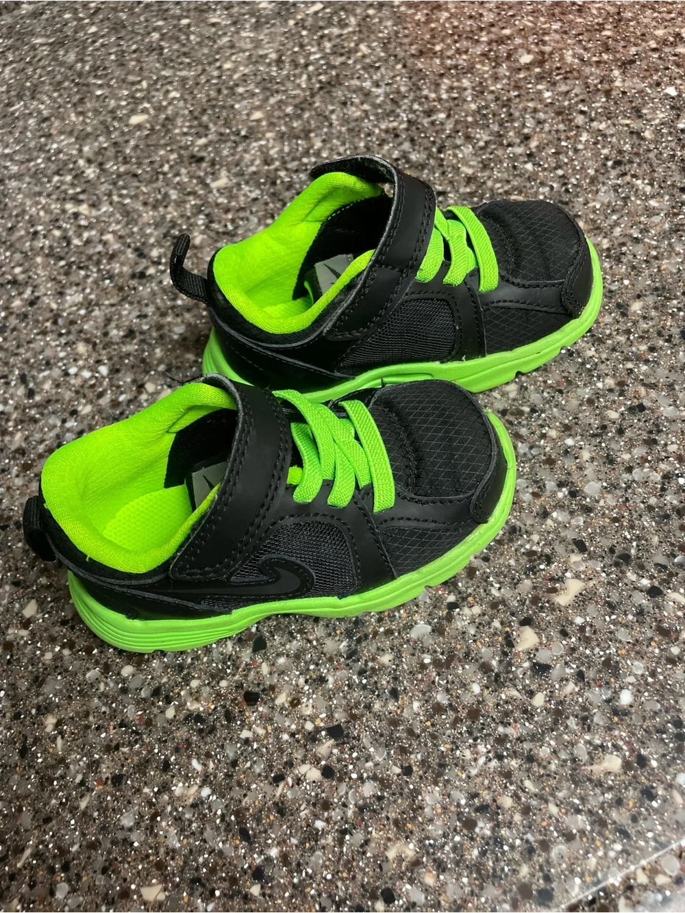 Nike easy off