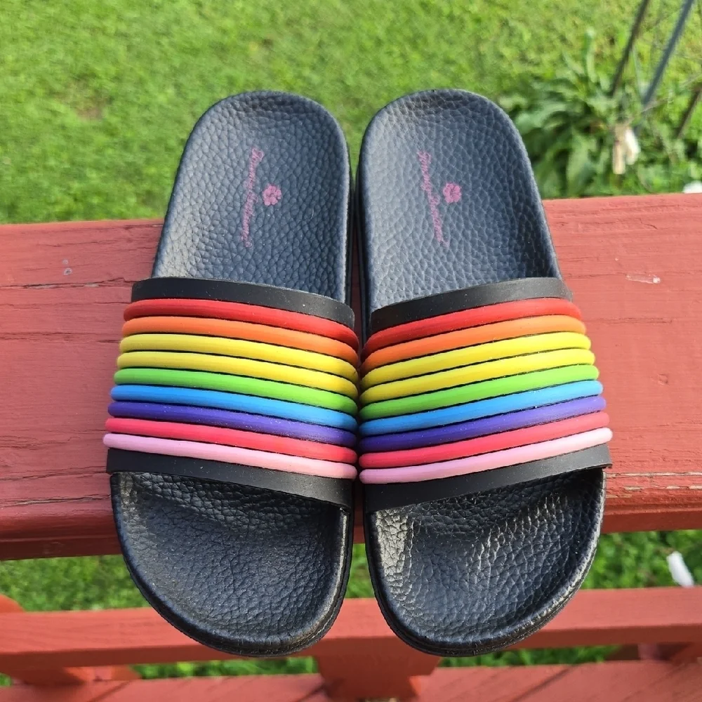 Tommy Bahama Kids Colorful Rainbow Slide Sandals Big Kid Size 3