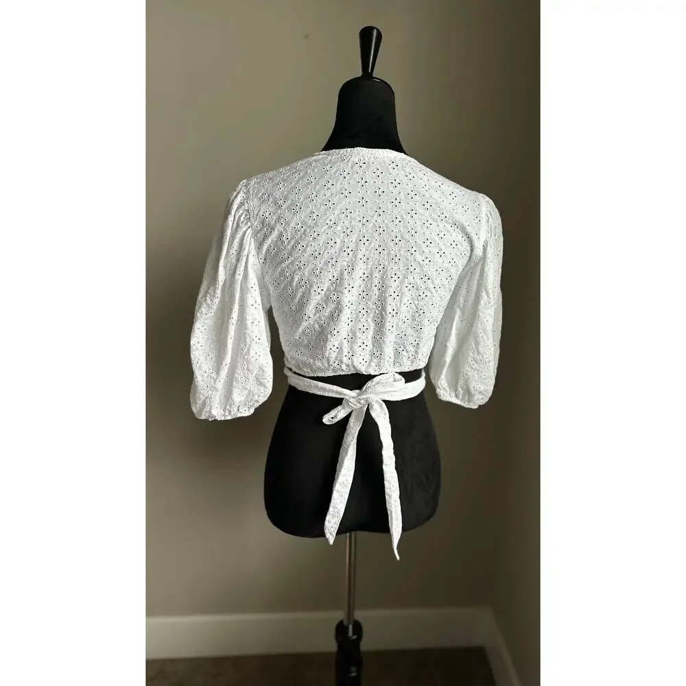 ABERCROMBIE AND FITCH White Cotton Eyelet Puff Sleeve Cropped Top Size S