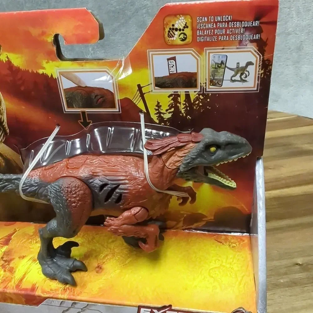Jurassic‎ World Dominion Pyroraptor Extreme Damage Dino Mattel 2021