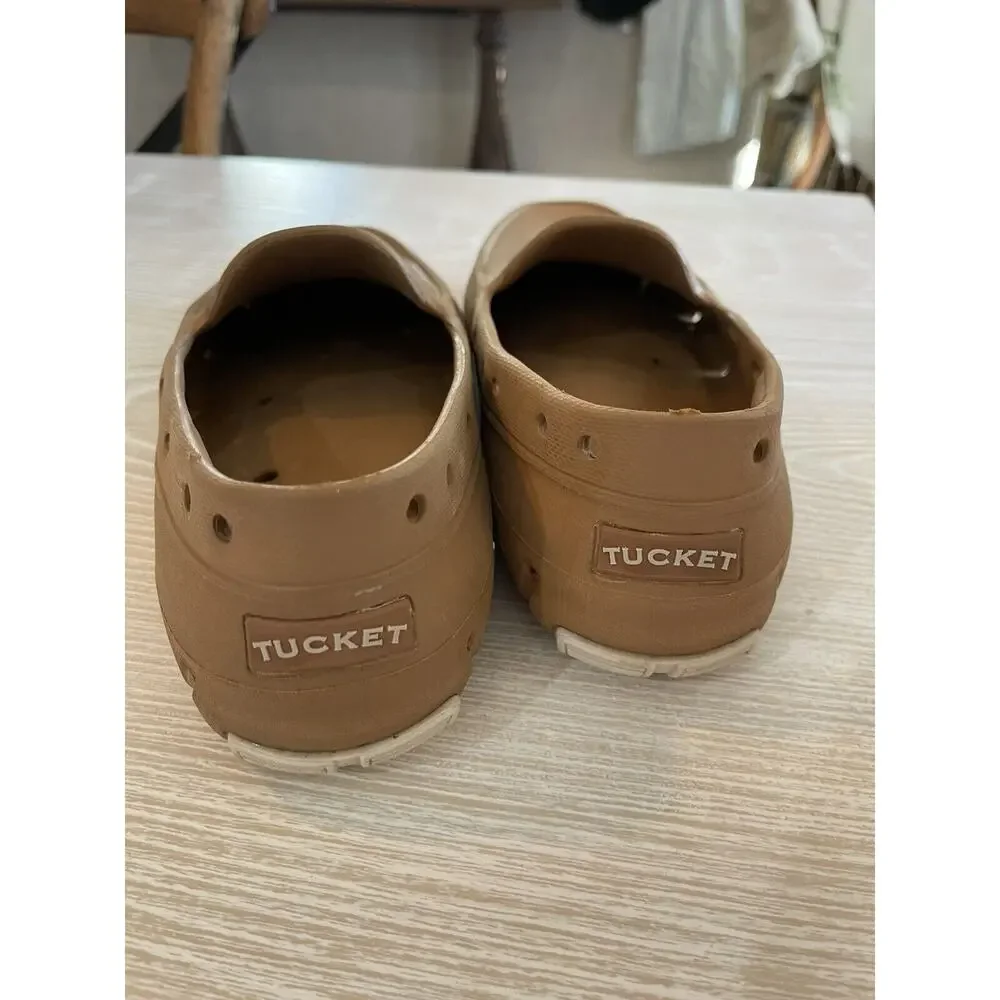 Tucket giller deck