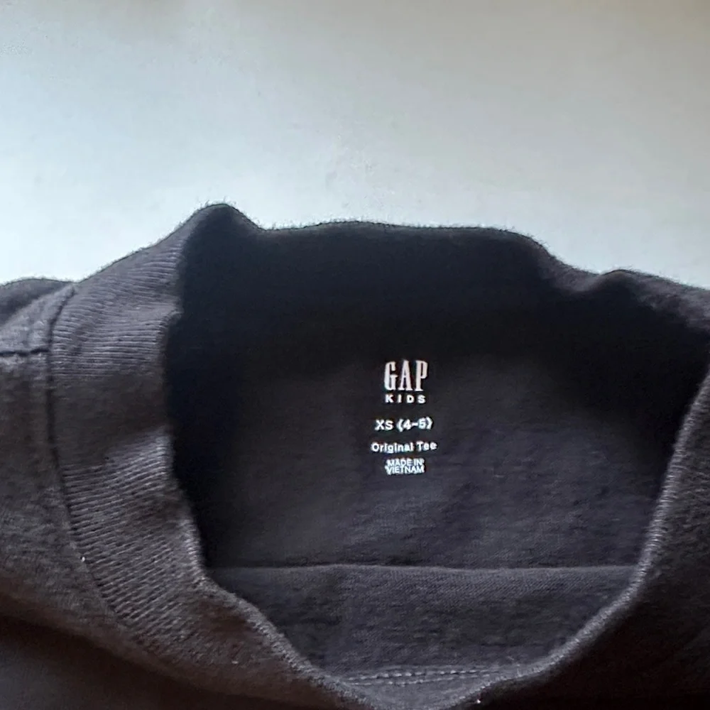GAP xs shirt