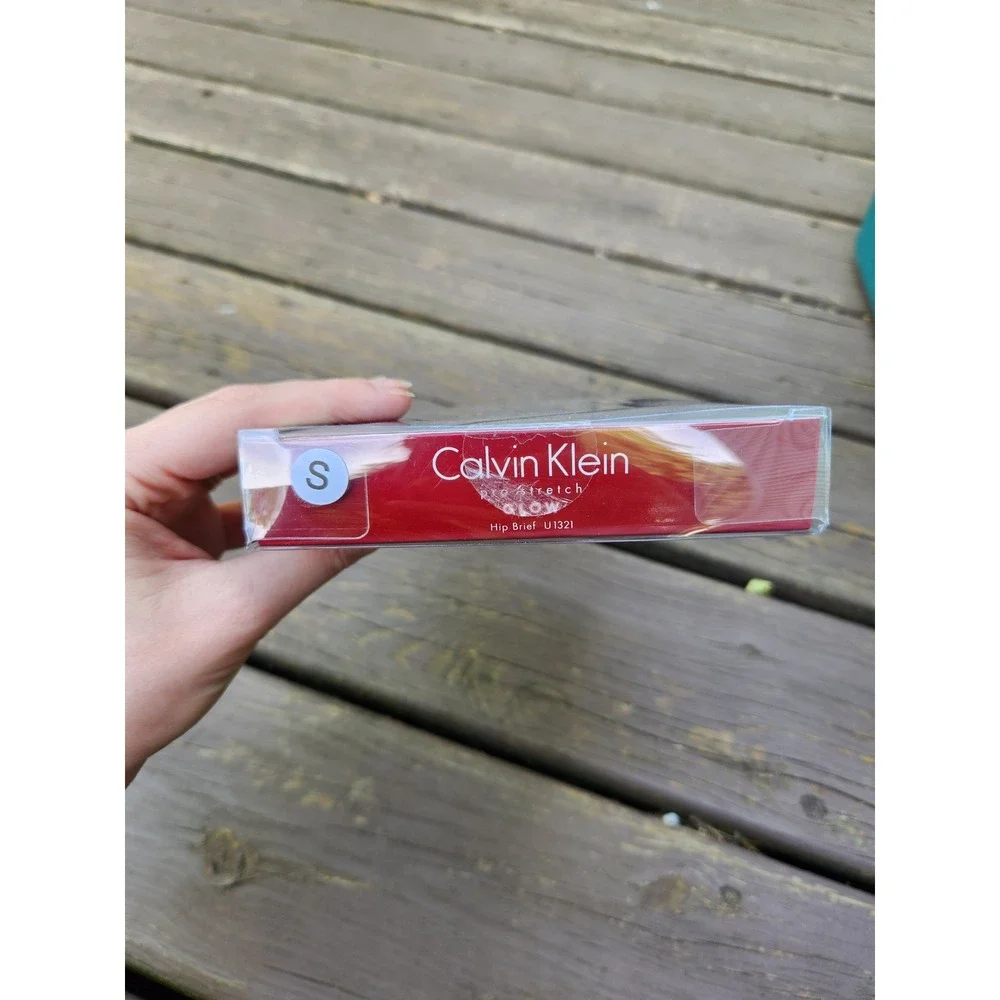 Calvin Klein light up