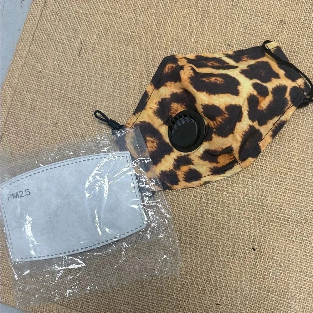 NEW Face Mask Extra Insert Filter NWT - Leopard Adjustable