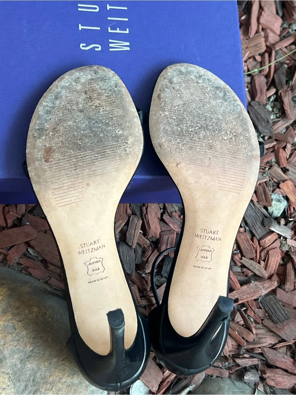 EUC Stuart Weitzman Black Leather One strap over toes with ankle strap heels