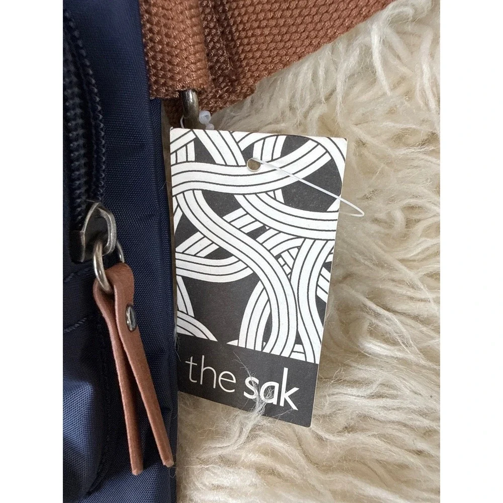 The Sak esperato nylon