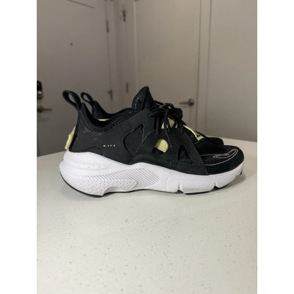 Nike Huarache Type‎ N.354 Black Men's 8 BQ5102-001