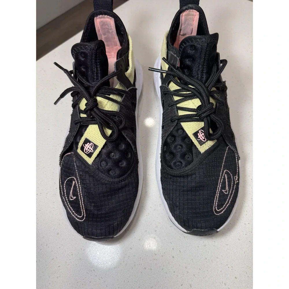 Nike Huarache Type‎ N.354 Black Men's 8 BQ5102-001
