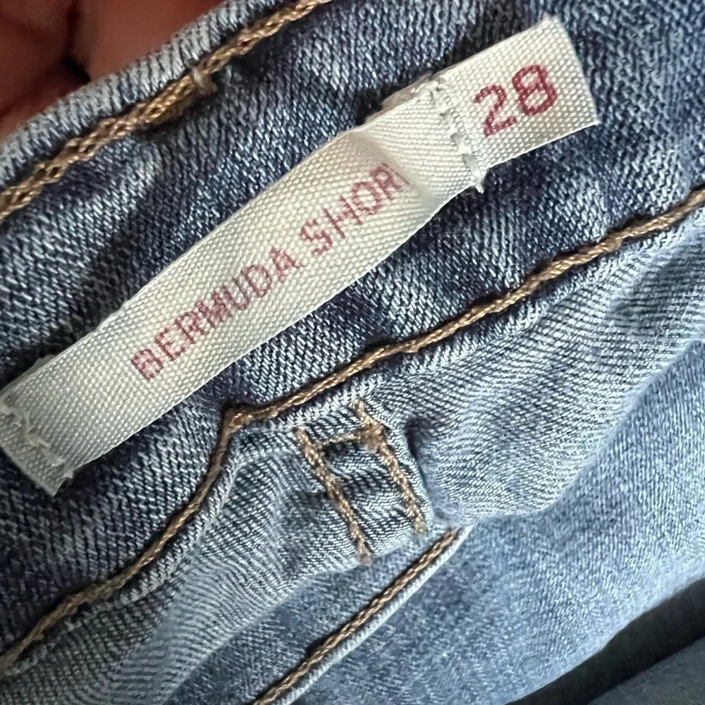 Levis levi bermuda
