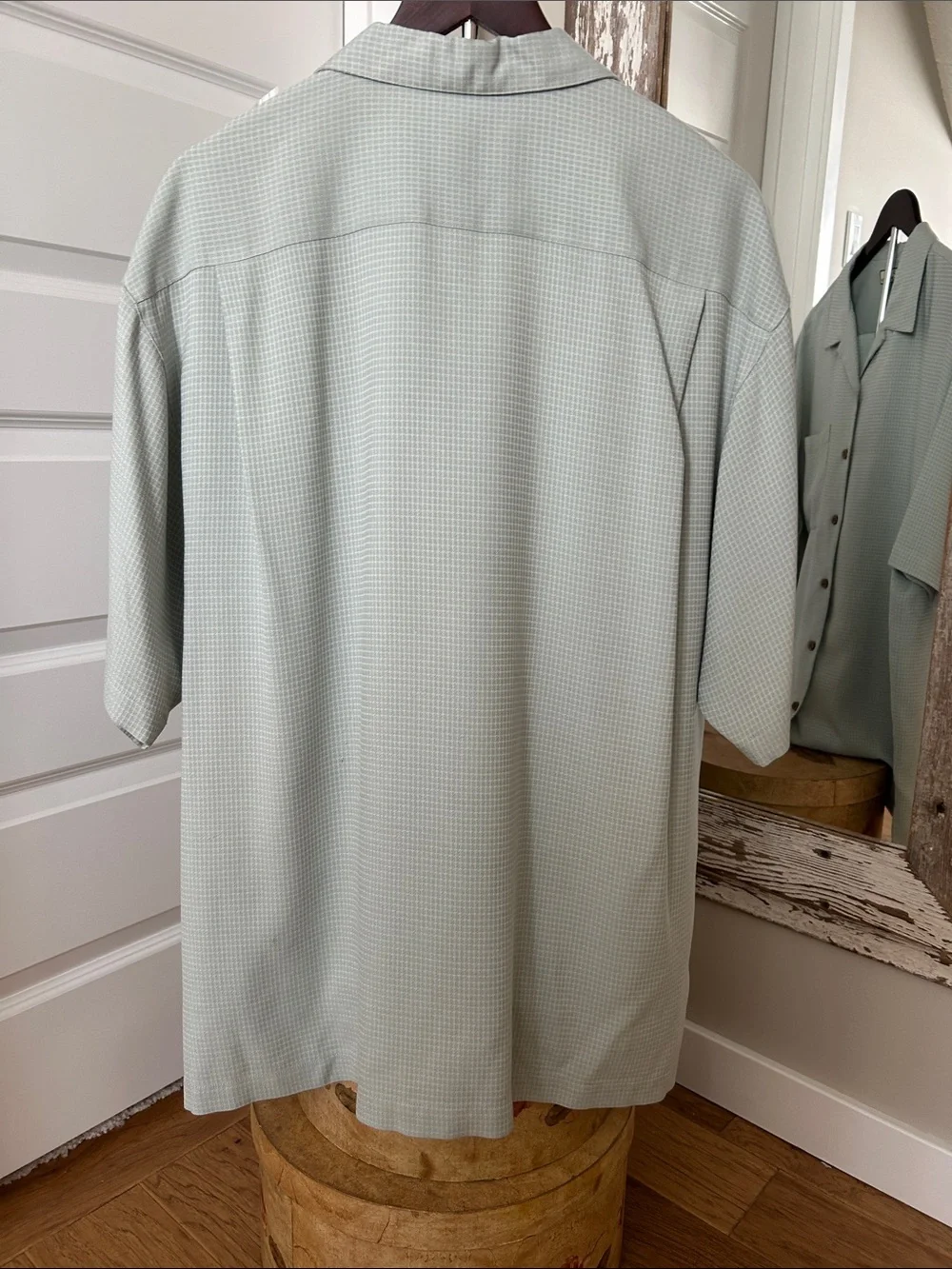 Men’s Tommy Bahama Shirt