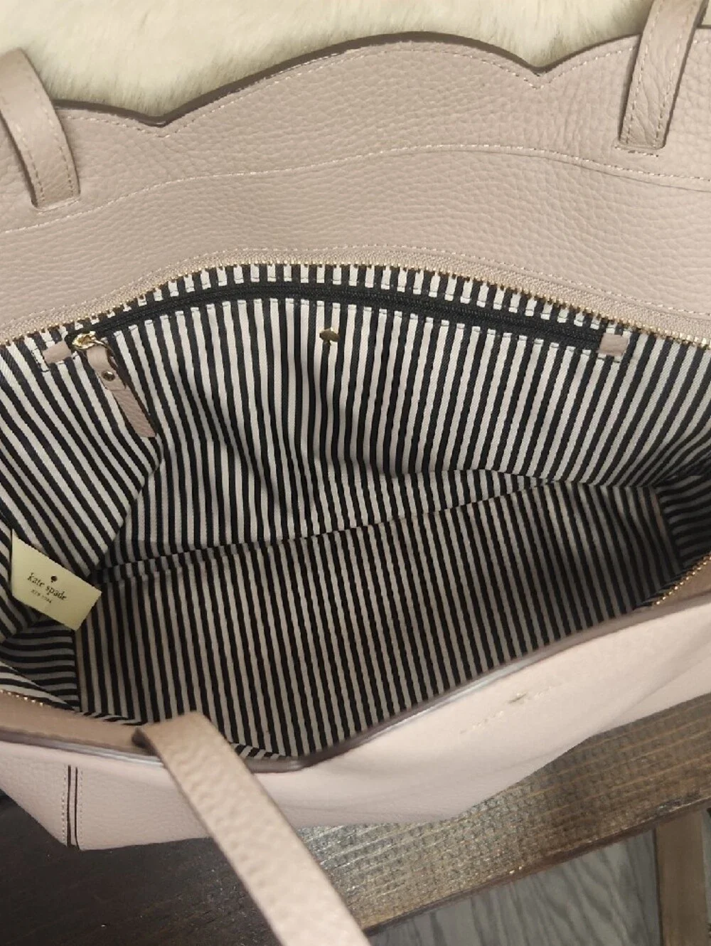 kate spade structured pebbled