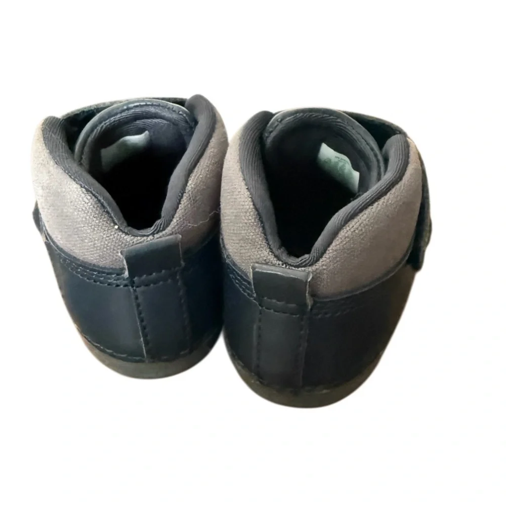 Stride Rite these infant